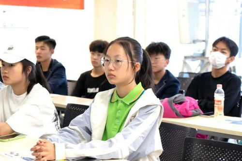 云南新華電腦職業(yè)技能培訓(xùn)學(xué)校 有禮“童”享，擇校咨詢(xún)會(huì)助力計(jì)算機(jī)系統(tǒng)服務(wù)人才培養(yǎng)